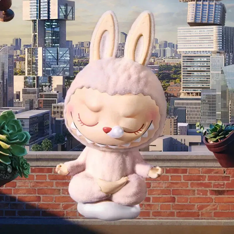 🌿 Figurine Kawaii LABUBU – Série Lazy Yoga SiriuS