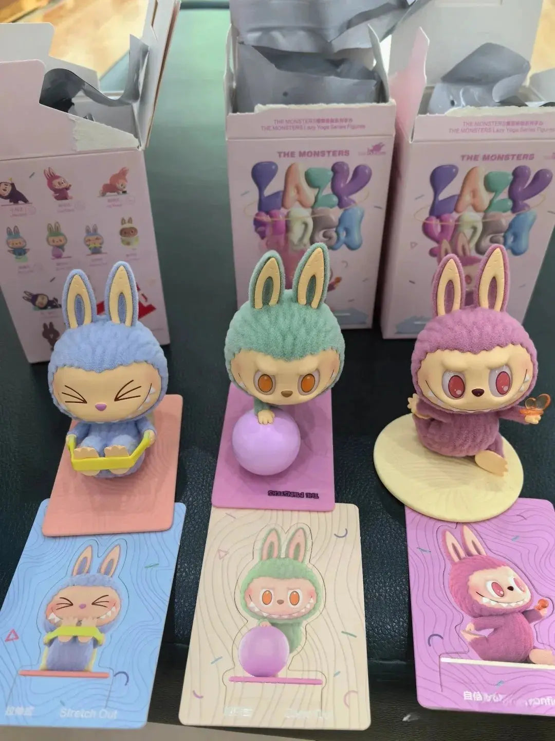 🧘 Figurine Labubu Lazy Yoga – Boîte Surprise Kawaii SiriuS