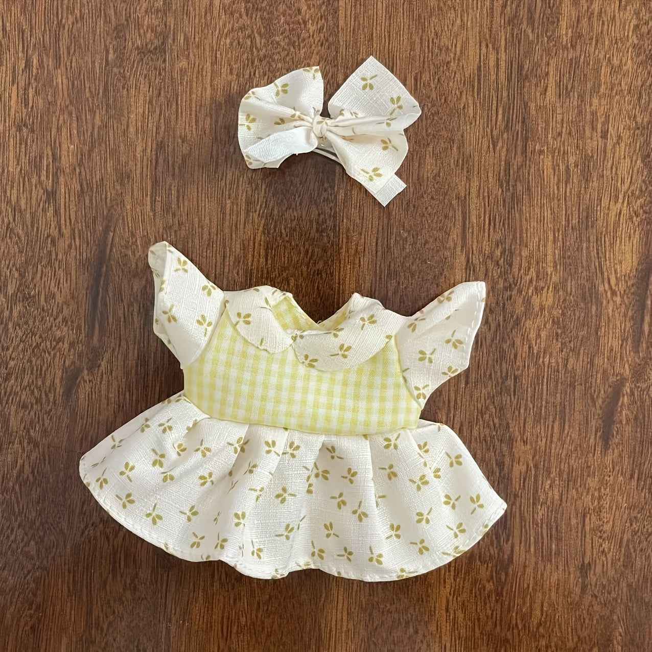 👗 Vêtements Mini Poupée 17 cm – Style, Créativité et Joie au Quotidien