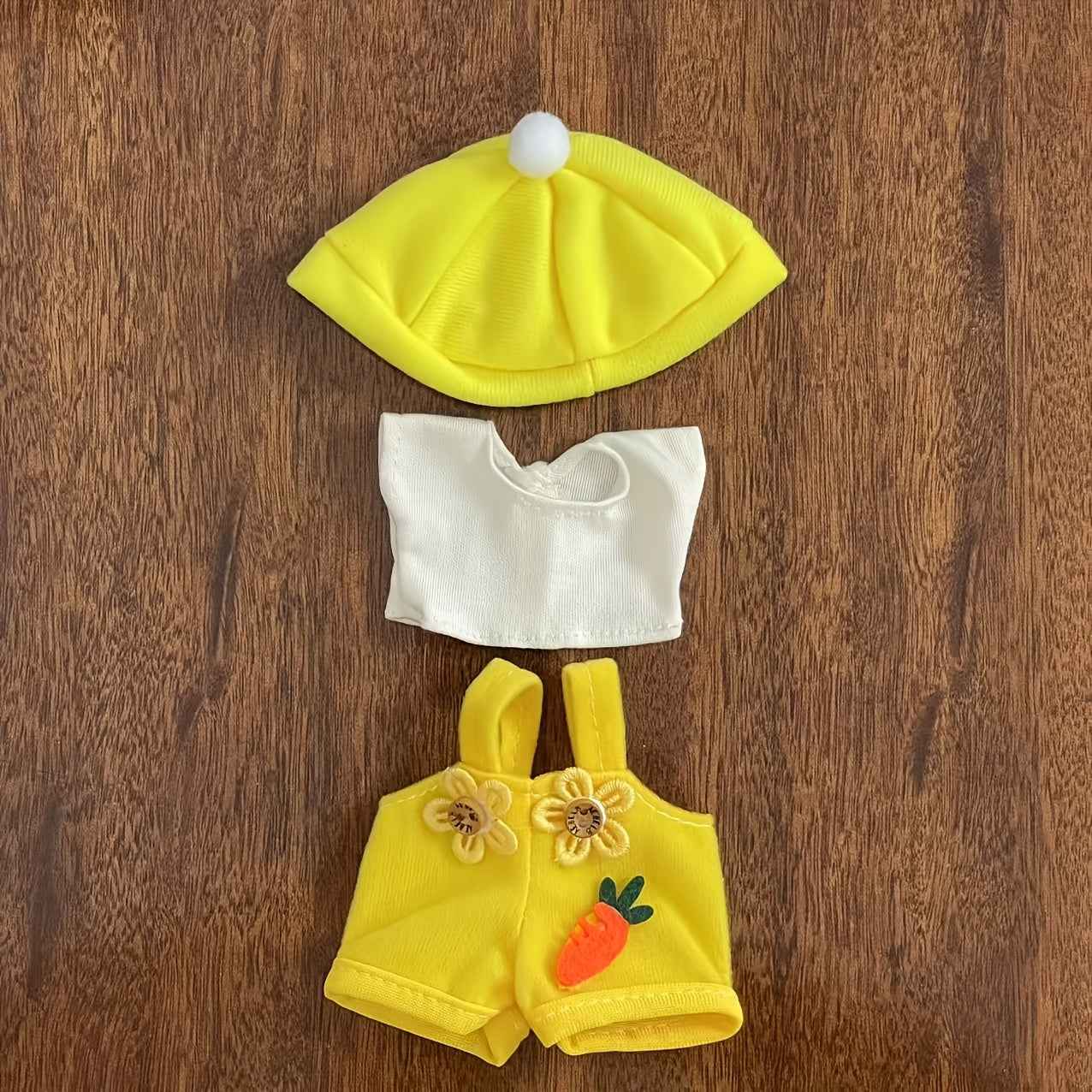 👗 Vêtements Mini Poupée 17 cm – Style, Créativité et Joie au Quotidien