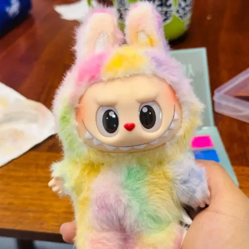 Labubu-V4 Édition Limitée – Peluche Mystère / Collector SiriuS
