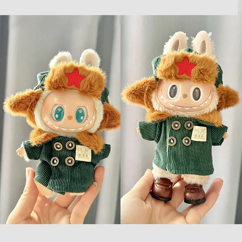 🧥 Tenue Labubu 17 cm – Manteau Vert Armée &amp; Chapeau Étoile Rouge | Look Aventure &amp; Tissu Peluche Douce