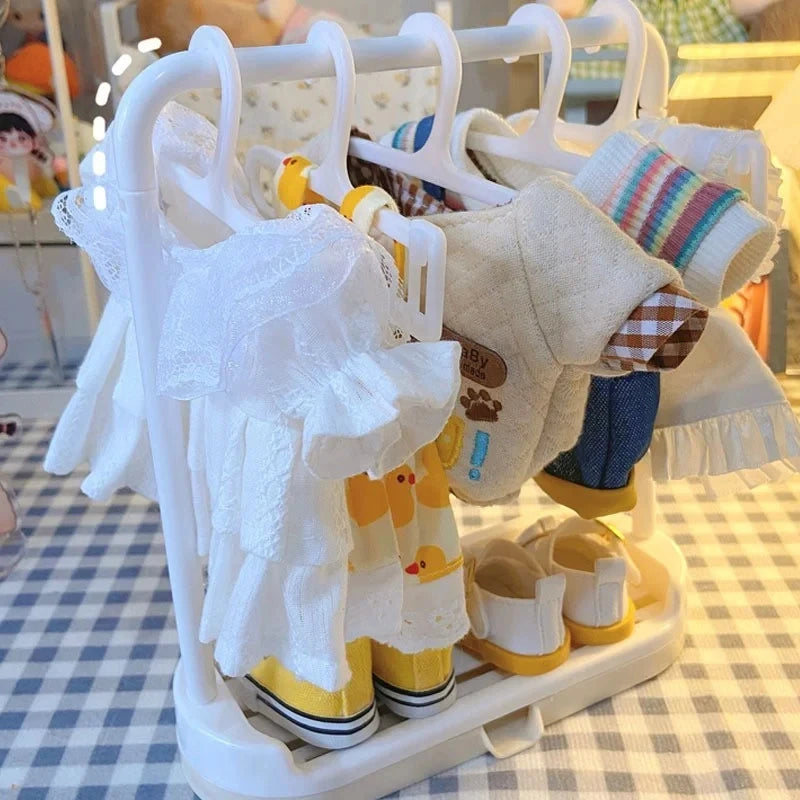 👗 Ensemble de 10 Mini Cintres pour Poupées Labubu – Organisation &amp; Style - SiriuS