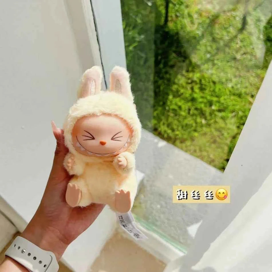 🎌 Figurine Manga Labubu – Collection Monstre