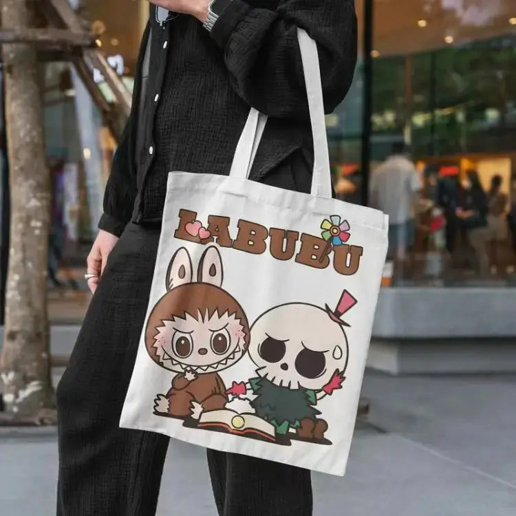🧳 Sac en Toile Labubu – Motifs de Monstre, Grand Format, Grand Style ! SiriuS