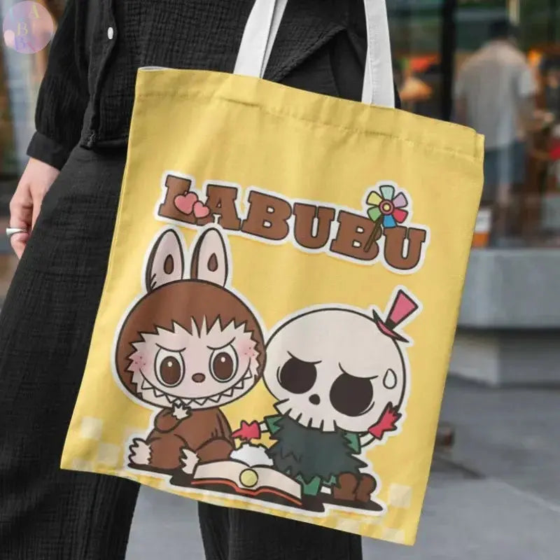 🧳 Sac en Toile Labubu – Motifs de Monstre, Grand Format, Grand Style ! SiriuS