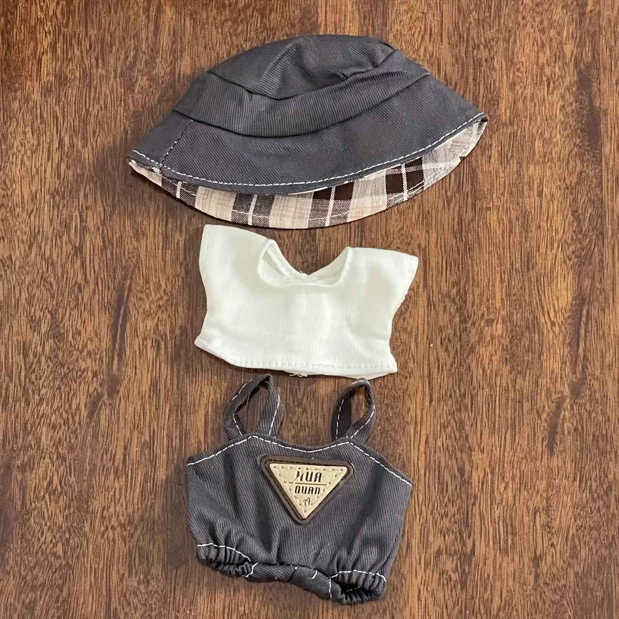 👗 Vêtements Mini Poupée 17 cm – Style, Créativité et Joie au Quotidien